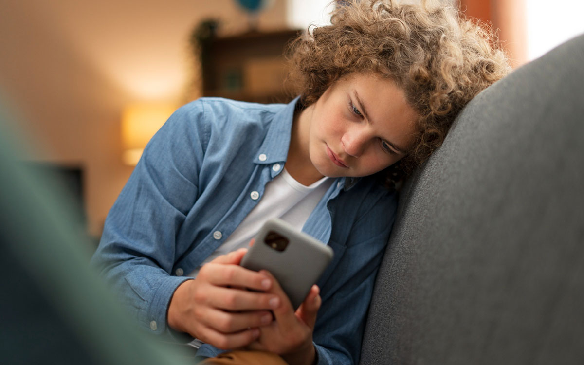 Neither laziness nor rebellion: the real reason why so many teenagers are always tired