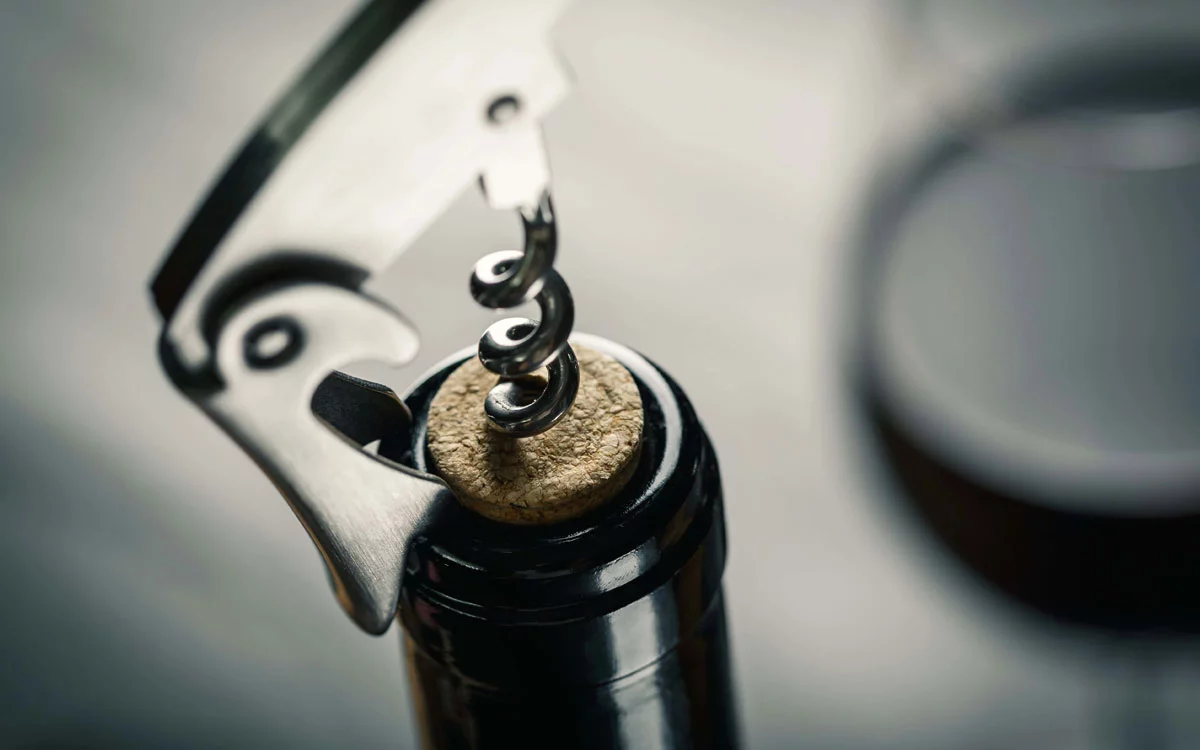 When is the best time to uncork a bottle of wine and enjoy it to the fullest?