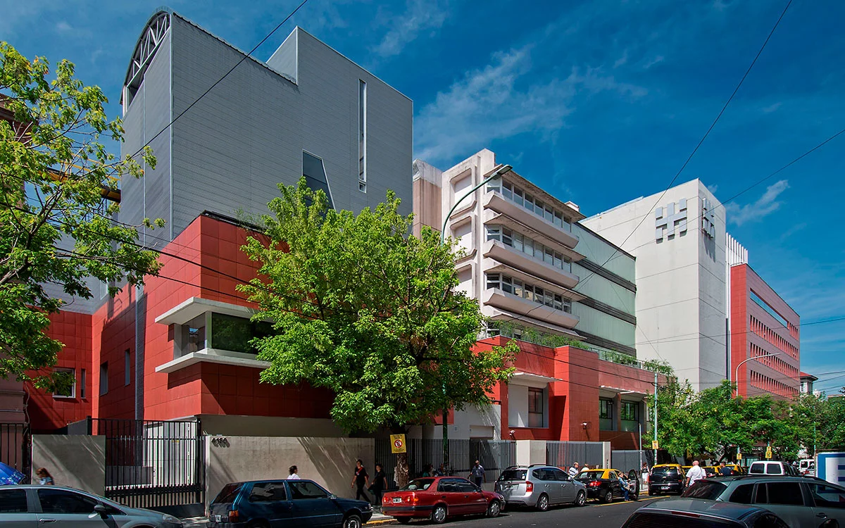 The ITALIAN HOSPITAL is number 1 in ARGENTINA
