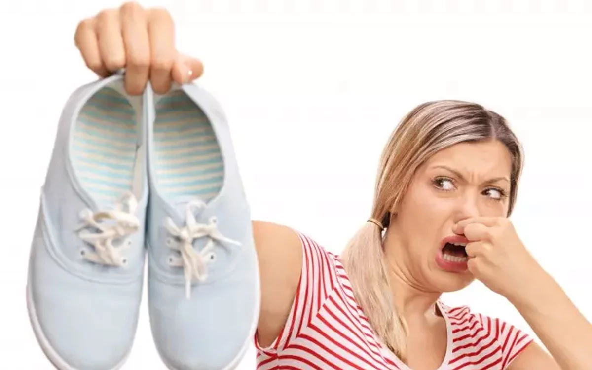 What you should use to completely eliminate bad odor from shoes