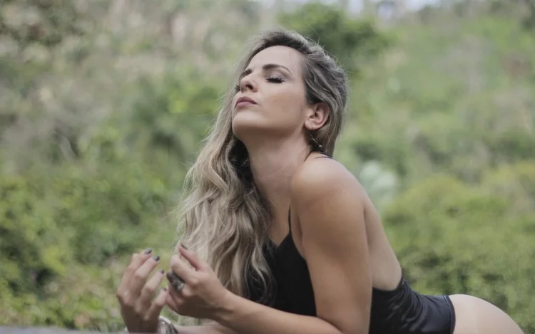 Respirar y controlar tu respiración ayuda a mejorar el estrés, la ansiedad y la depresión